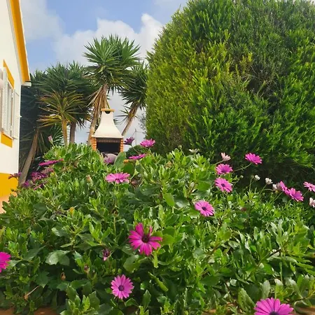 Homestay Casa Ensolarada And Pottery Aljezur